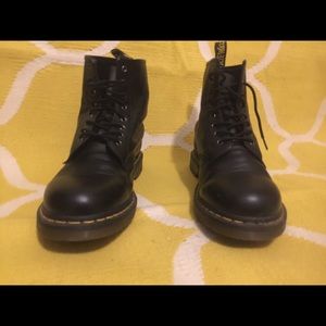 Like new Dr Martens tie boots. Size 13.